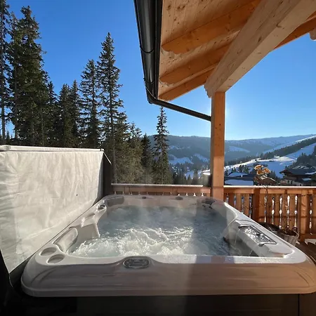 Sonnberg - Entspannung Pur Im Luxus Mit Whirlpool-sauna *