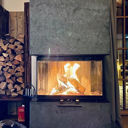 Sonnberg - Entspannung Pur Im Luxus Mit Whirlpool-sauna Ferienhaus