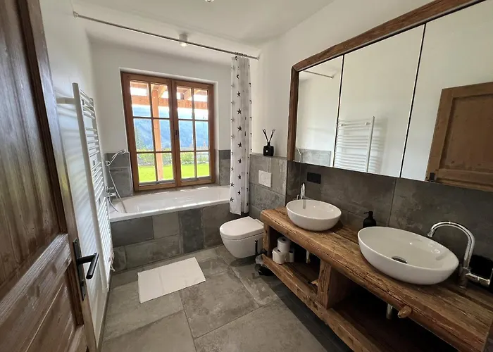 Sonnberg - Entspannung Pur Im Luxus Mit Whirlpool-sauna 度假居 拉赫陶